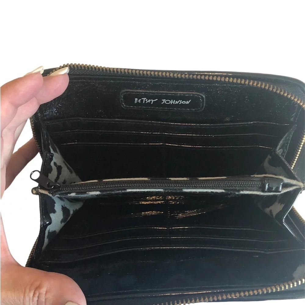 Betsey Johnson Clutch - Picture 9 of 9